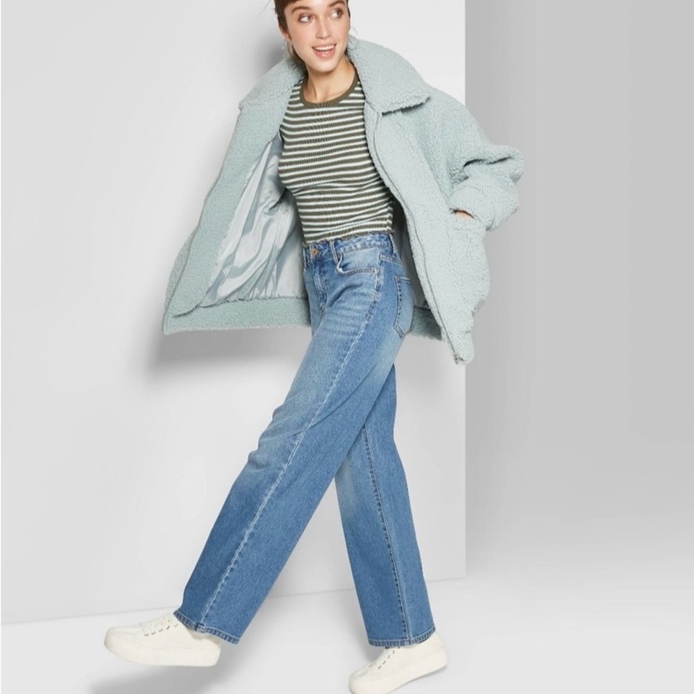Women's Cozy Teddy Sherpa Jacket - Picture 3 of 3